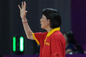 全面下风！中国女篮U19三分21投仅4中 罚球26中18&amp;全队多达21失误