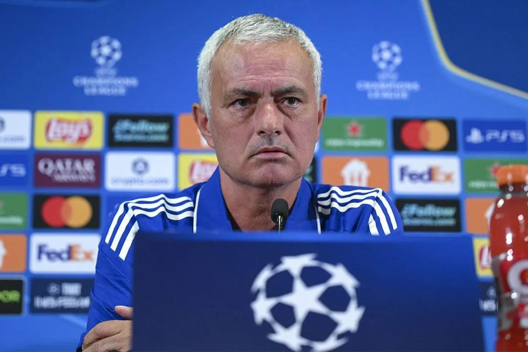 kaiyun-穆帅：不批评本菲卡的防守策略，我在巴塞罗那也用10个人防守过